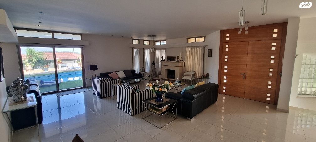 בית פרטי/ קוטג', ורד העמקים, יקנעם עילית