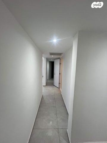 דירת גן, אופקים