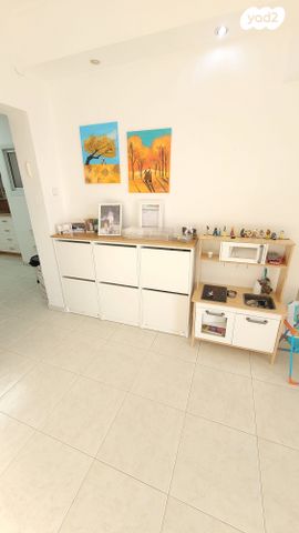 דירה, יהוד מונוסון