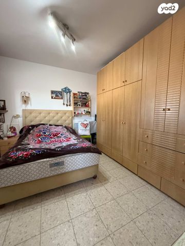 דו משפחתי, רותם, ערד