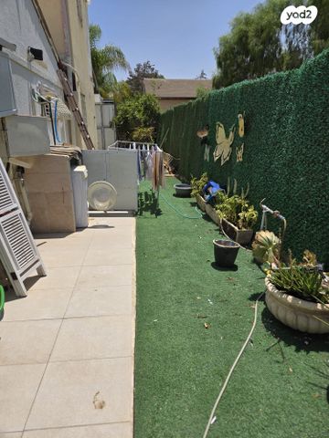 בית פרטי/ קוטג', אבשלום פיינברג 17, נווה מנחם, באר שבע