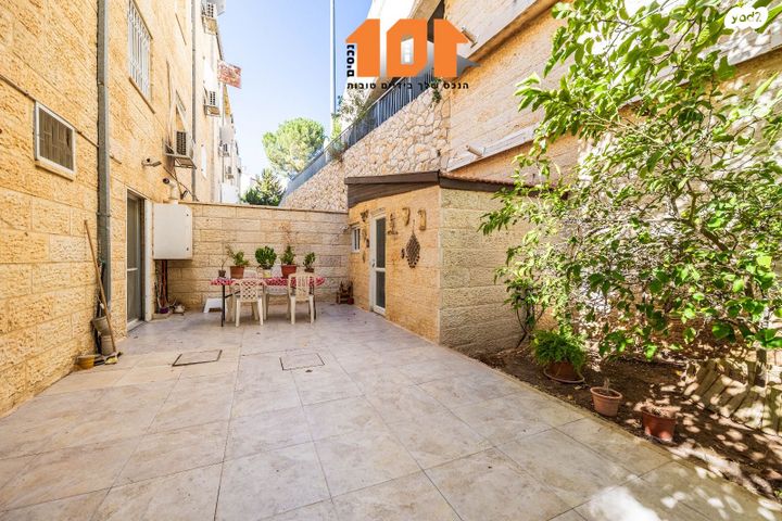 בית פרטי/ קוטג', המחנכת, גילה, ירושלים