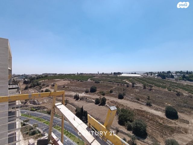 דירה, הרב אברהם זקן, מורדות ארנונה, ירושלים