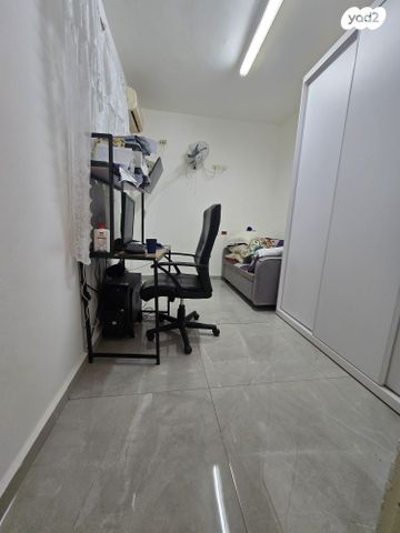 בית פרטי/ קוטג', אבשלום פיינברג 17, נווה מנחם, באר שבע