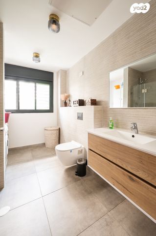 דירת גן, אור ים, אור עקיבא