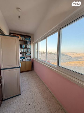 דו משפחתי, רותם, ערד