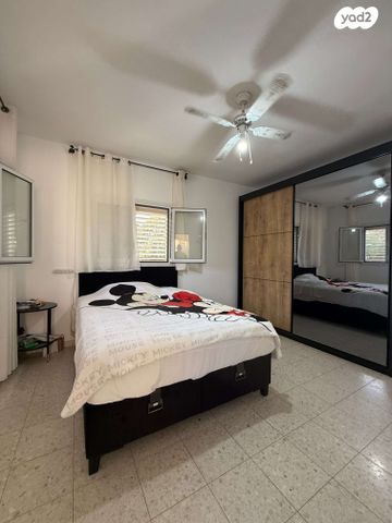 דו משפחתי, רותם, ערד