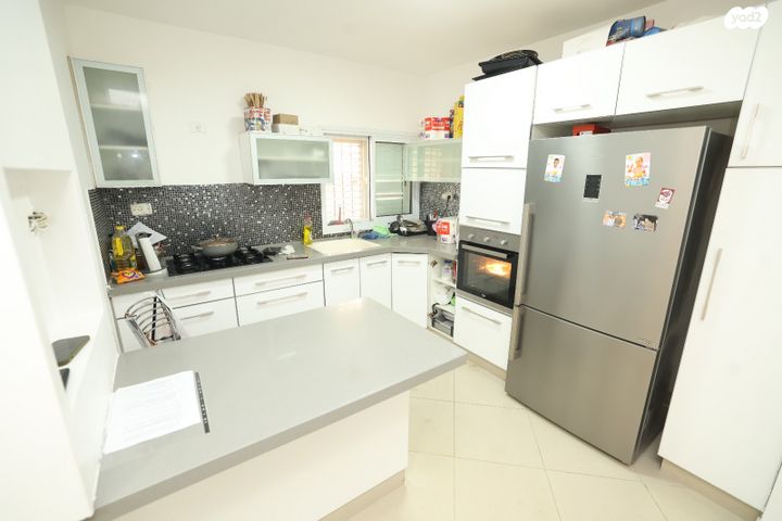 דירת גן, פרופסור שמשון עמיצור, רמות הרכס, באר שבע