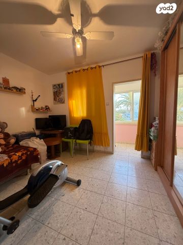 דו משפחתי, רותם, ערד