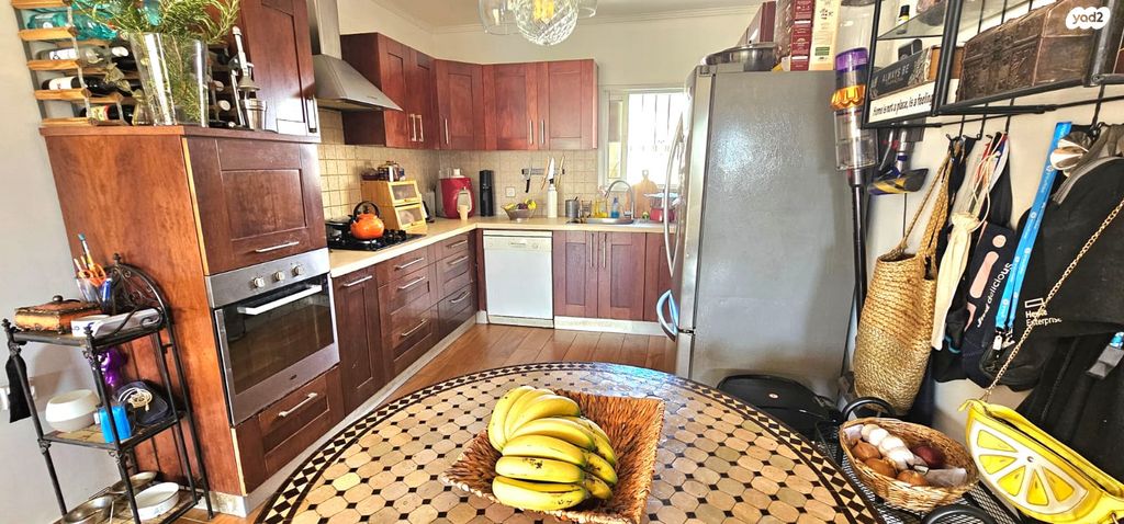 דופלקס, עמק חפר, הדרים, הדרים החדשה, כפר סבא