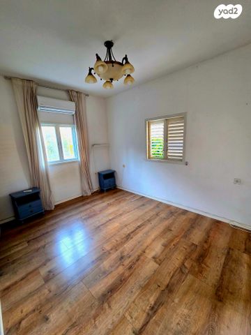 דירה, א.ד. גורדון, צפון מערב מרכז העיר, נתניה