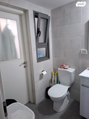 דירה, יצחק אבינו, אחיסמך, לוד