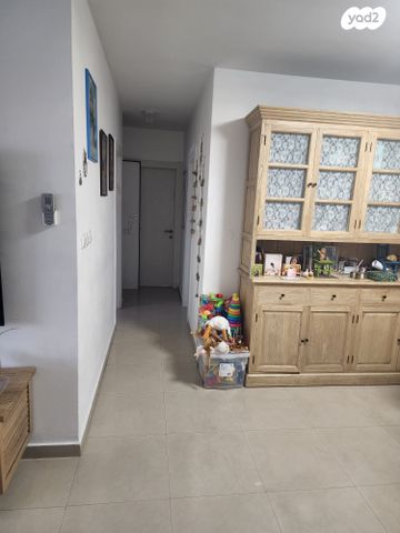 דירה, אדמונית 7, גני אביב, לוד