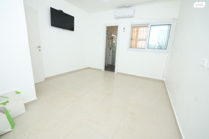 דירת גן, פרופסור שמשון עמיצור, רמות הרכס, באר שבע