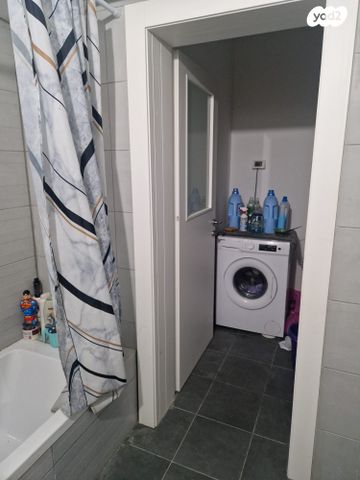 דירה, שדרות ההגשמה, הפרחים, חריש