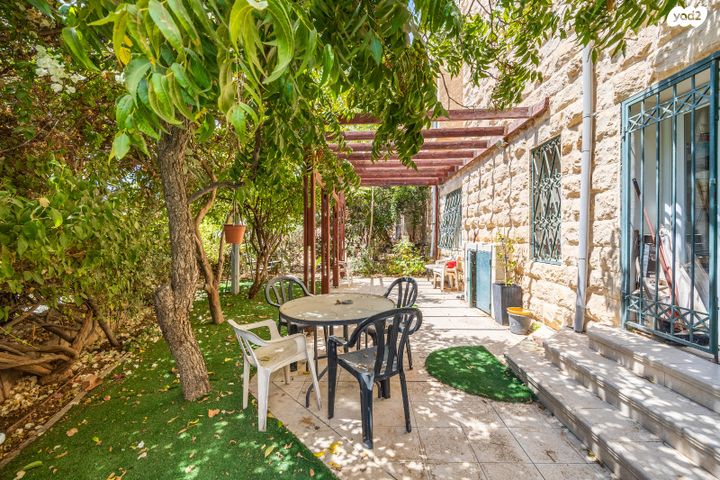 דירת גן, יעקב וייס, ירושלים