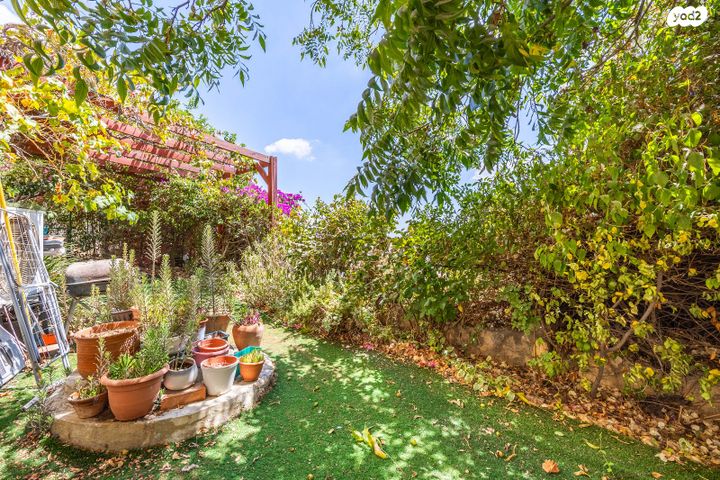 דירת גן, יעקב וייס, ירושלים