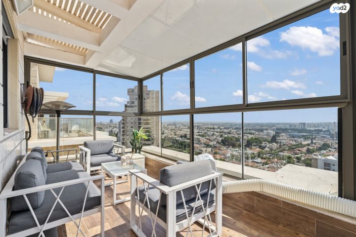 גג/ פנטהאוז, מבצע חירם, נווה ים, ראשון לציון