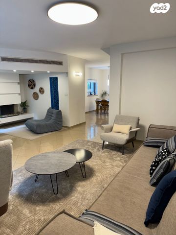 בית פרטי/ קוטג', פסמן צ'רלס, הרצליה הצעירה, הרצליה