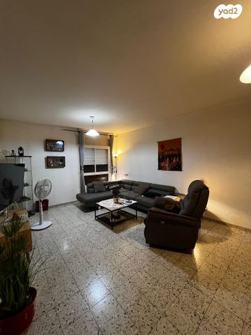 דירה, מאיר יערי, שכונה י"א, באר שבע