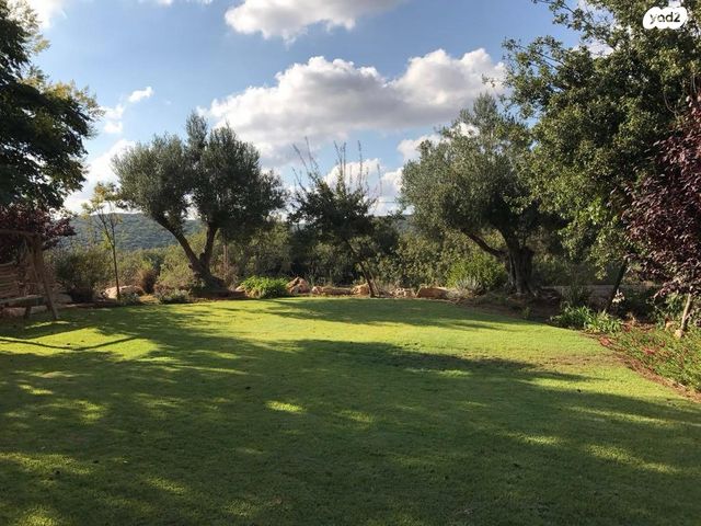 בית פרטי/ קוטג', שומרה