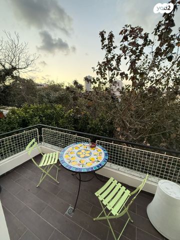 דירה, אח"י דקר, נווה שרת, תל אביב יפו