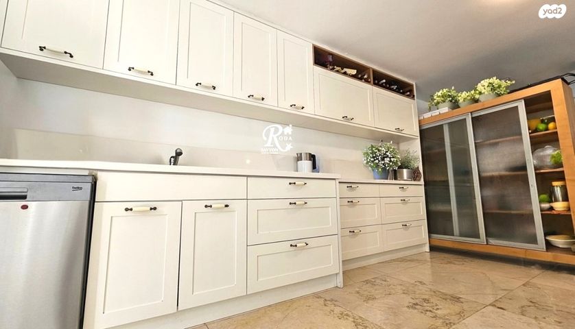 בית פרטי/ קוטג', סביון