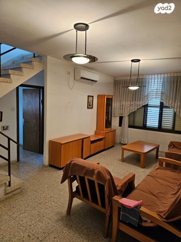 הרב אברהם יצחק הכהן קוק 