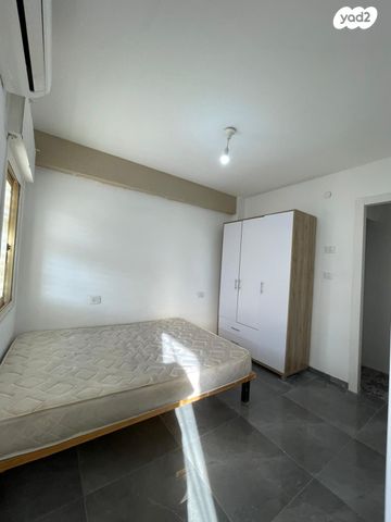 דירה, שדרות יוספטל 80, מרכז העיר, קרית אתא