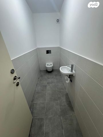 דירה, אמנון ליפקין שחק, נוף הטיילת, נתניה