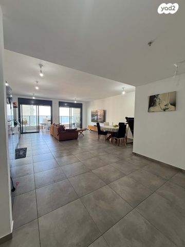 דירה, הדקל 7, רובע א', אשדוד