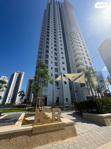 דירה, אמנון ליפקין שחק, נוף הטיילת, נתניה