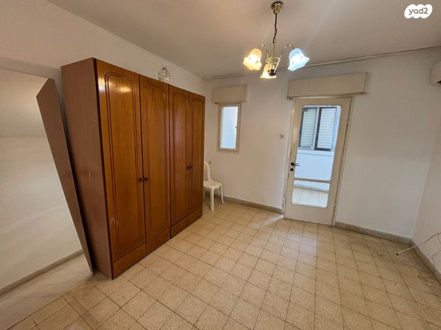 שדרות דגניה 25