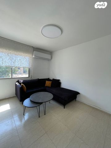 דירה, בן גוריון, קרית אתא