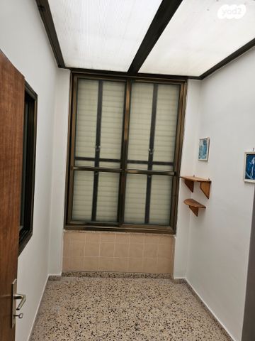 גג/ פנטהאוז, הרב אברהם יצחק הכהן קוק, הר שלום, בני ברק