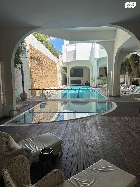 דופלקס, אלכסנדר סשה ארגוב, המשתלה, תל אביב יפו