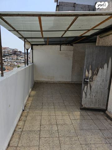 גג/ פנטהאוז, הרב אברהם יצחק הכהן קוק, הר שלום, בני ברק