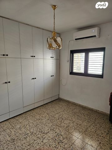 גג/ פנטהאוז, הרב אברהם יצחק הכהן קוק, הר שלום, בני ברק