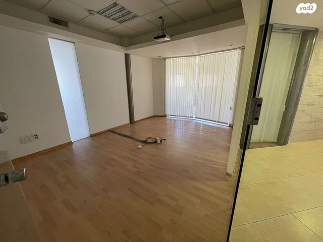 משרדים, אריה רגב 7, אזור תעשיה ספיר, נתניה