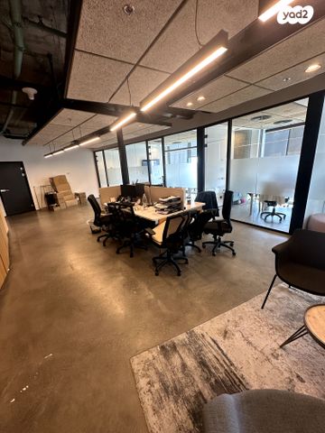 משרדים, תובל, בורסה, רמת גן