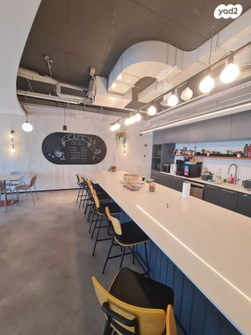 משרדים, בורסה, רמת גן