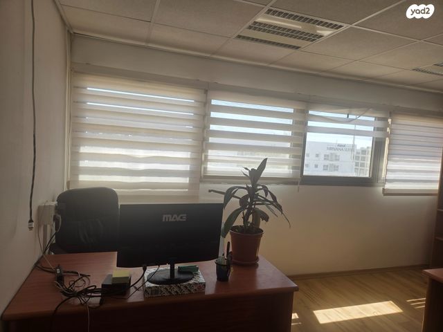 משרדים, חוף צפוני, אילת