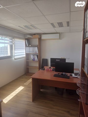 משרדים, חוף צפוני, אילת