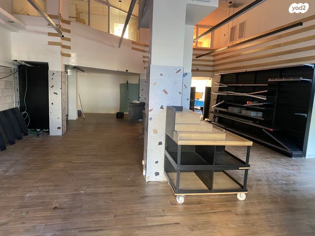 חנויות/ שטח מסחרי, דרך רמתיים, שאר העיר, הוד השרון