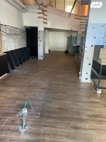 חנויות/ שטח מסחרי, דרך רמתיים, שאר העיר, הוד השרון