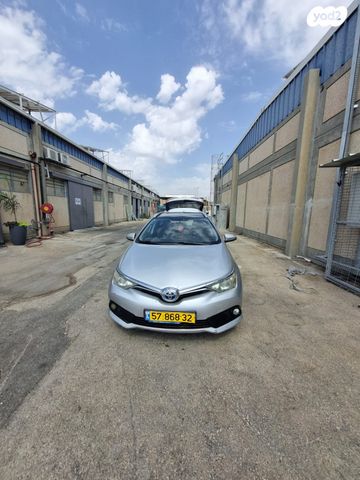 אוריס Ts Skyview היברידי אוט׳ 5 דל 1.8 (99 כ״ס) [2015-2017]