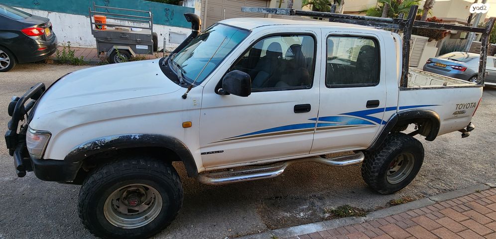 טויוטה היילקס