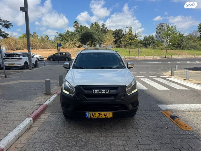 מודעת רכב איסוזו די-מקס