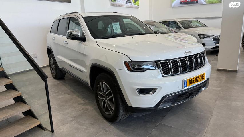 מודעת רכב ג'יפ גרנד צ'ירוקי