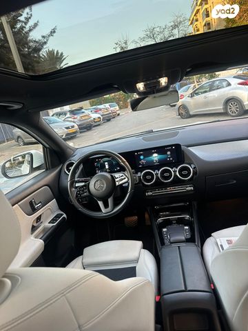 מרצדס-בנץ GLA